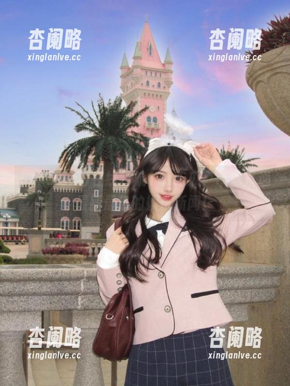 在线导航17c吃瓜，带你直通最新最热的娱乐新闻！