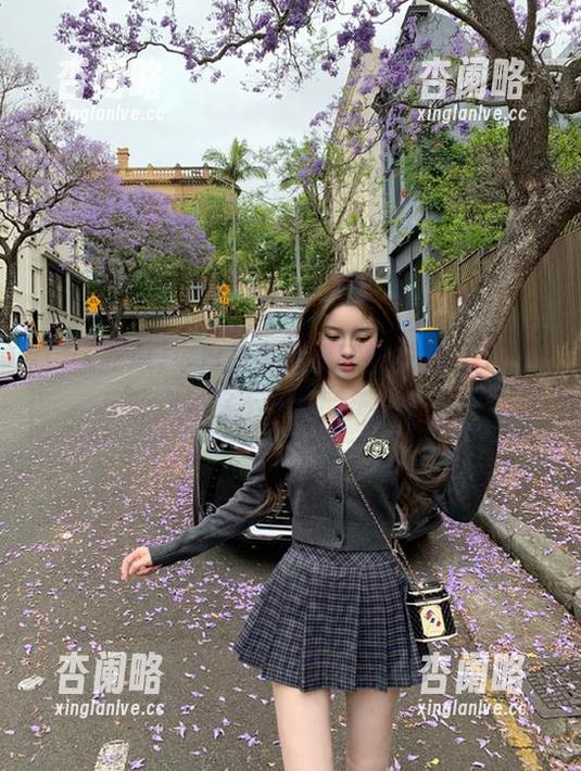 今日头条震撼在线发布，51吃瓜带你领略不一样的精彩新闻！