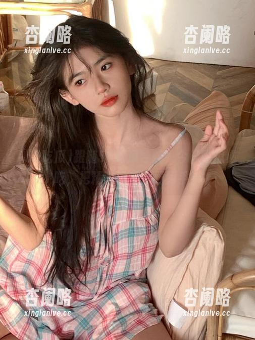 跟随51吃瓜导航，今日吃瓜必吃，把精彩内容下载到手！