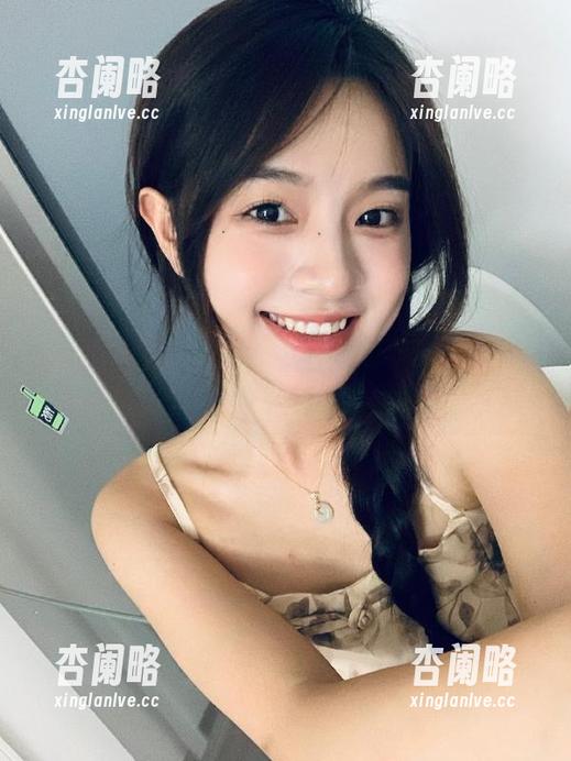 在51吃瓜永久入口，ios用户们可以尽情享受瓜田里的奇闻趣事！