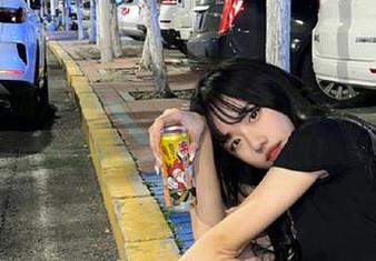 一键直达，“51吃瓜社群”网站让你轻松获取八卦资讯！
