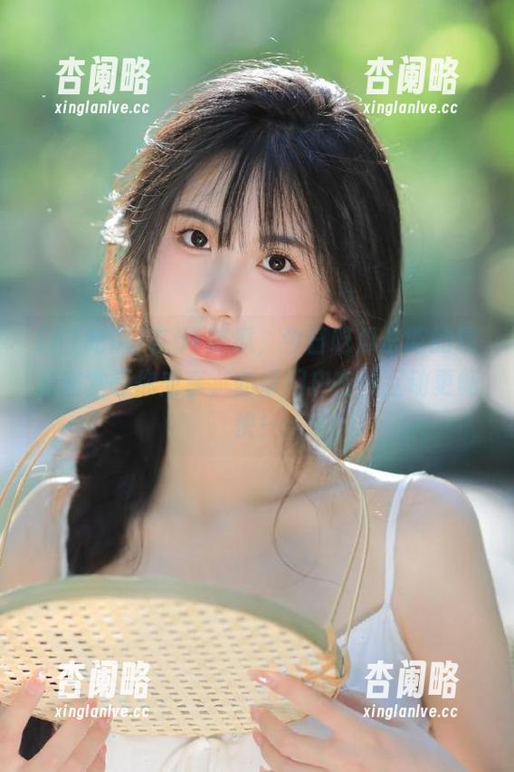 在51吃瓜，今日吃瓜必吃的精彩盛宴等你来享，安卓用户在线互动更畅快！