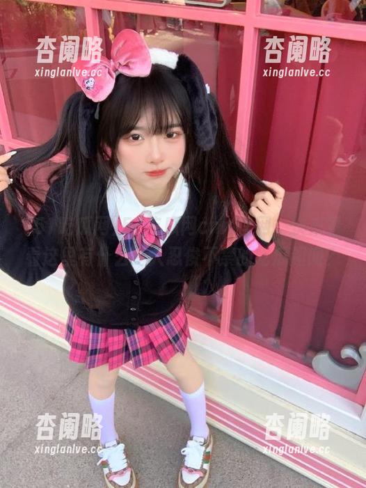 51吃瓜网cnm官网，快来看看这里有什么令人忍俊不禁的吃瓜趣闻？