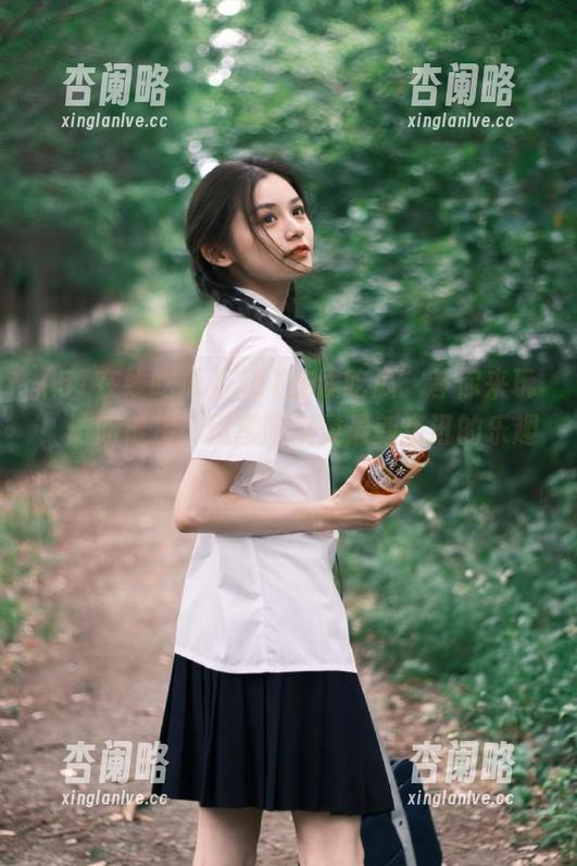 “51在线吃瓜”等你来玩！访问链接，尽享吃瓜类最新资讯的乐趣！