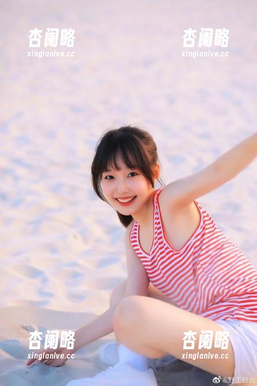 91吃瓜中心在召唤，来www.91chiguacenter.com畅享激情与热辣！