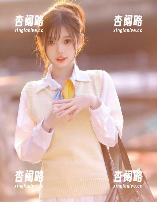 索取hlw首页吃瓜秘籍，助你在社交场合中游刃有余引发热议