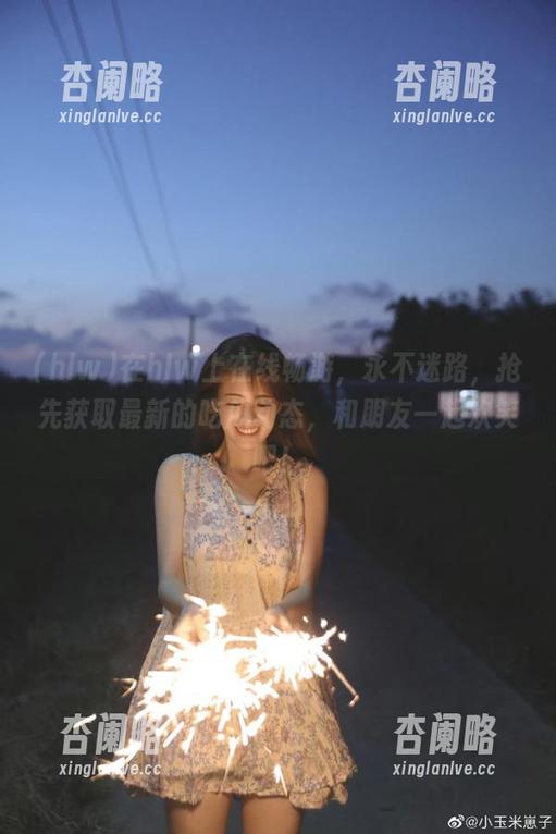 在hlw上在线畅游，永不迷路，抢先获取最新的吃瓜动态，和朋友一起欢笑吧！