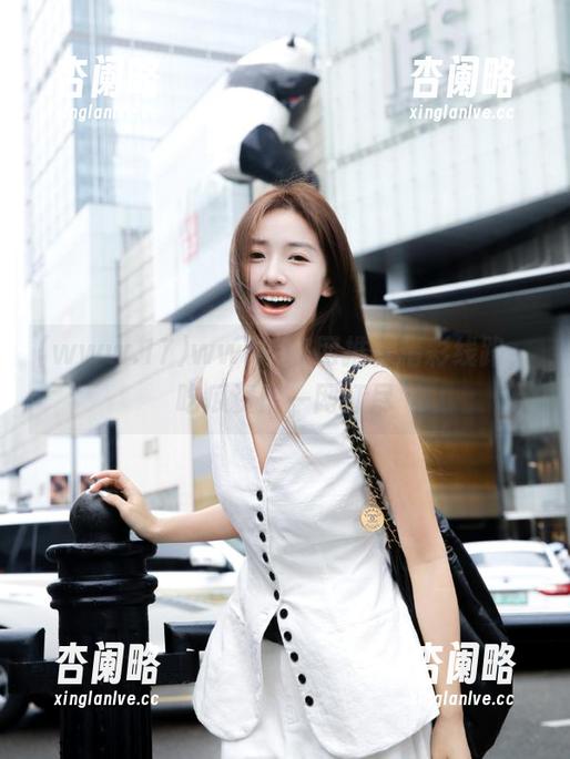 www.17网推荐精彩线路，吃瓜资讯一网打尽