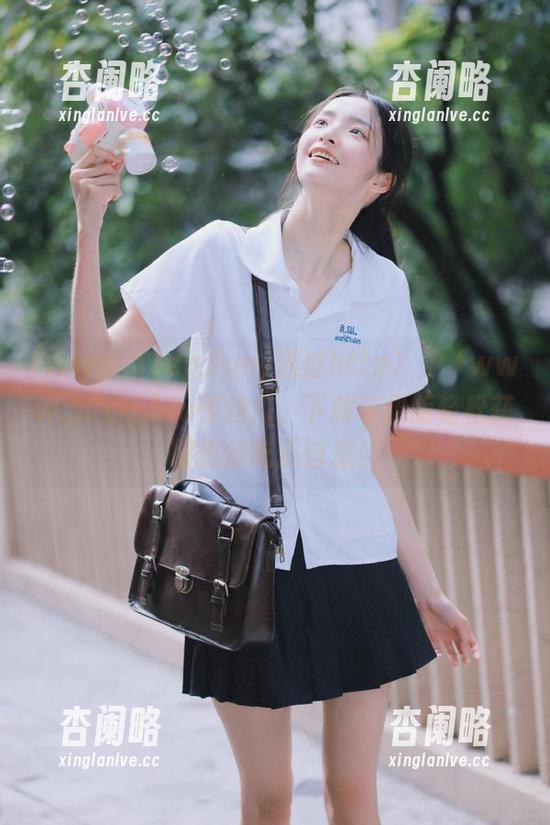 www.51cg.fun 通过http冫丿丿www.51cg.fun传送门,下载苹果版轻松获取热辣吃瓜信息!