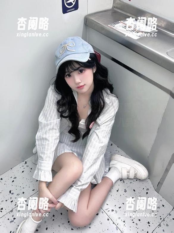www.吃瓜首页更新，跟随我们一起吃遍各种娱乐八卦！