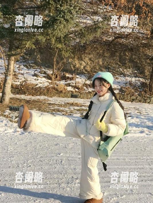 只在zztt21首页，轻松获取爆料，让网址成为你吃瓜的最佳伙伴！