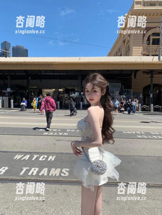 九一吃瓜苹果版让你不再错过任何娱乐圈的精彩瞬间