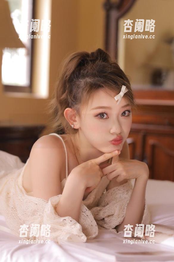 让我们一起在吃瓜网app收藏精彩视频，感受吃瓜的乐趣！