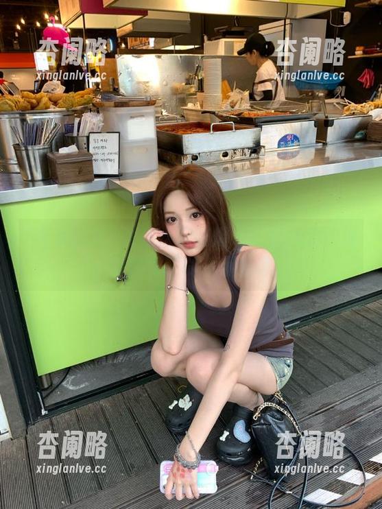 吾爱吃瓜网爆料：在线解读最新娱乐圈的真假乱象