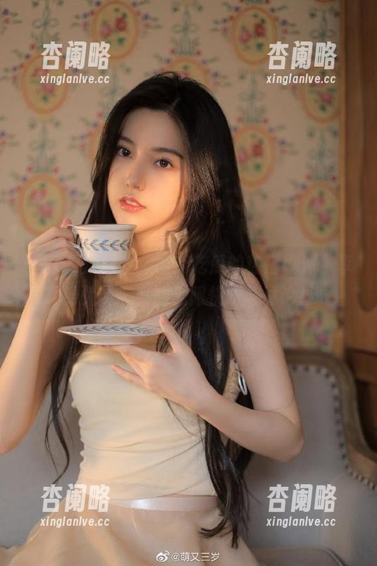 收藏国产吃瓜的热播剧评，享受免费带来的无限快乐与讨论！