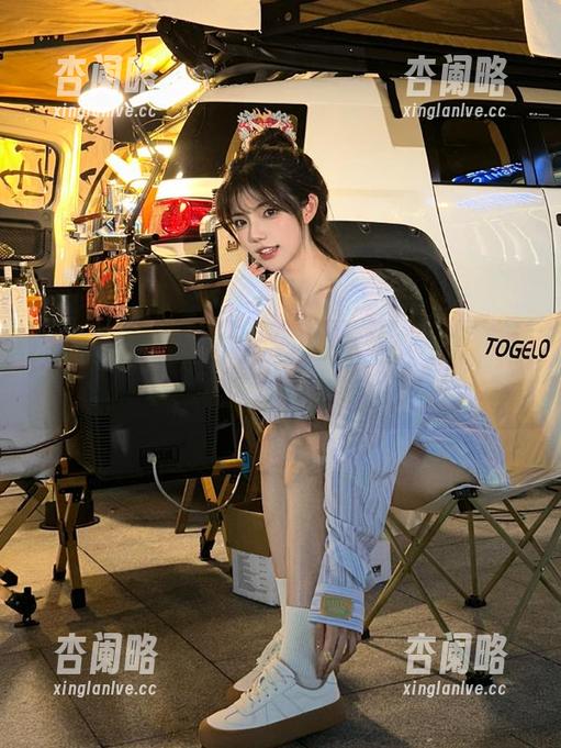 一站式了解明星黑料在线，深入剖析明星背后的美好与阴暗！
