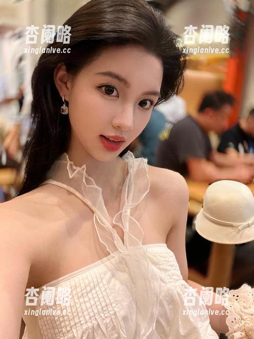 明星黑料首页：尽情享受明星们的风光与真实人生的碰撞