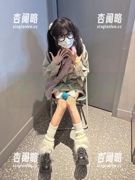 zztt32.ccm黑料不打烊发布消息：揭秘动漫游戏圈内最令人瞩目的黑料，一起吃瓜吧！