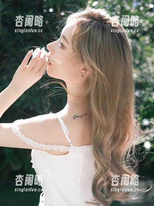 一起进入黑料不打烊官网，畅享2025最新版在线观看的新鲜瓜新闻！