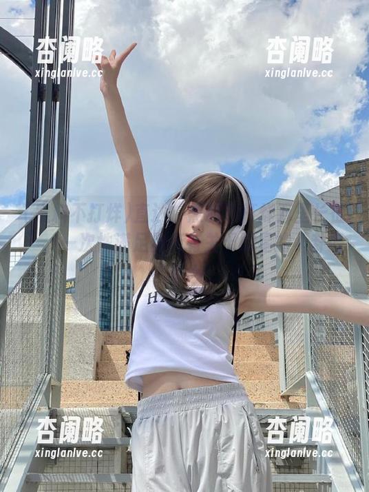 直达“黑料不打烊万里长征”，一次性满足你所有关于明星的八卦好奇心