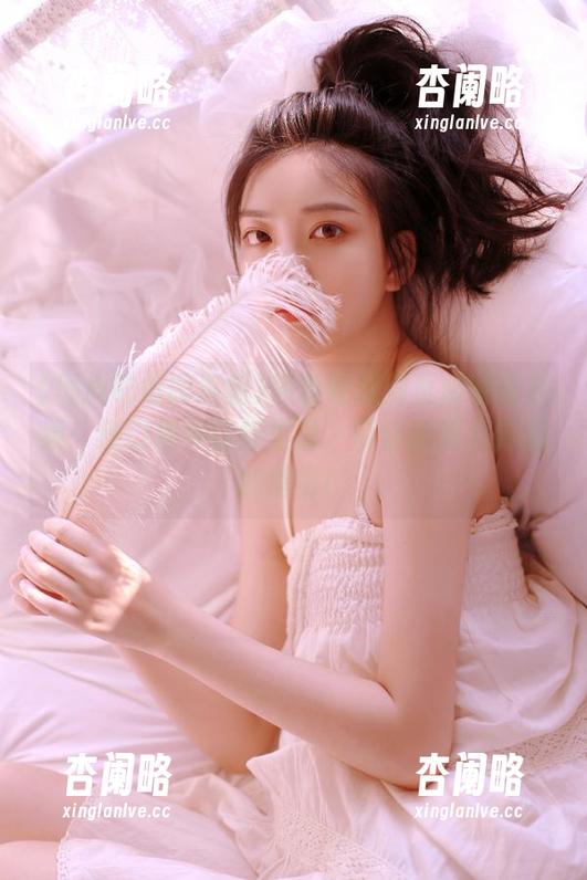 黑料吃瓜网页版蜜桃视频：热门视频链接汇总，带你走进八卦圈的精彩！
