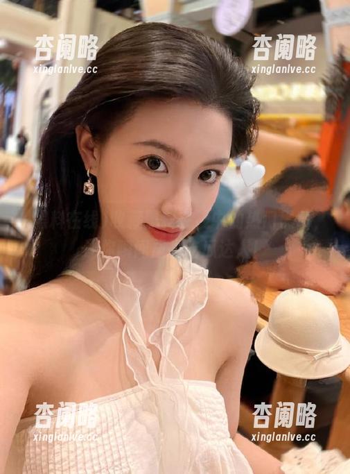 收藏黑料在线中的热门黑料，让你瞬间成为吃瓜达人！