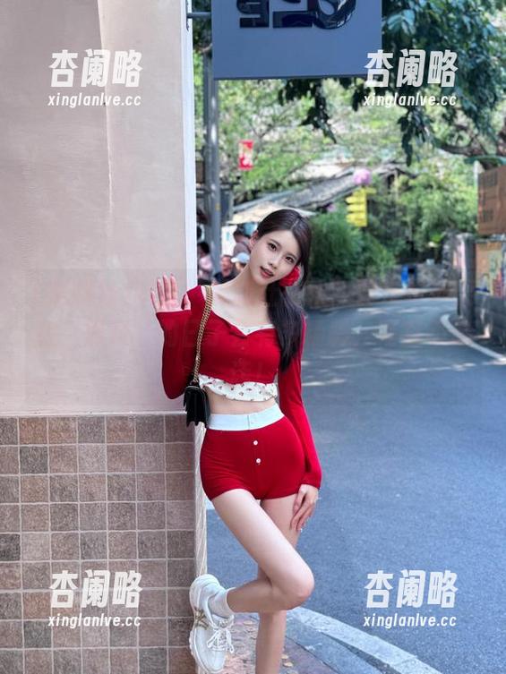 听说“黑料社在线”要发布苹果版，黑料社的日子会有多精彩，简直不像话！