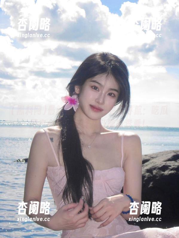 最新黑料网在线更新导航：吃瓜用户必备，新鲜八卦随时查看！