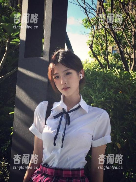 获取黑料网app下载，最新信息导航助你成为吃瓜达人！
